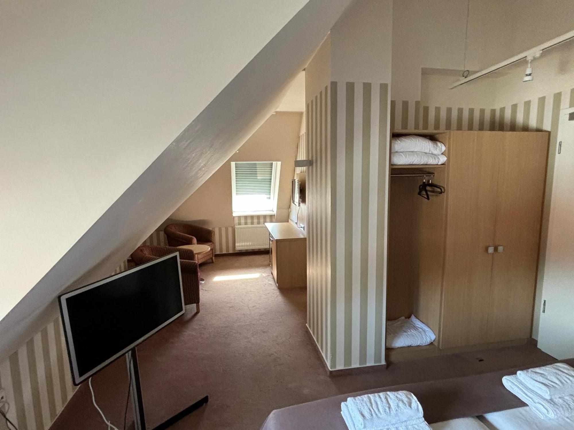 Hotel Ortel Gmbh Besigheim Zewnętrze zdjęcie