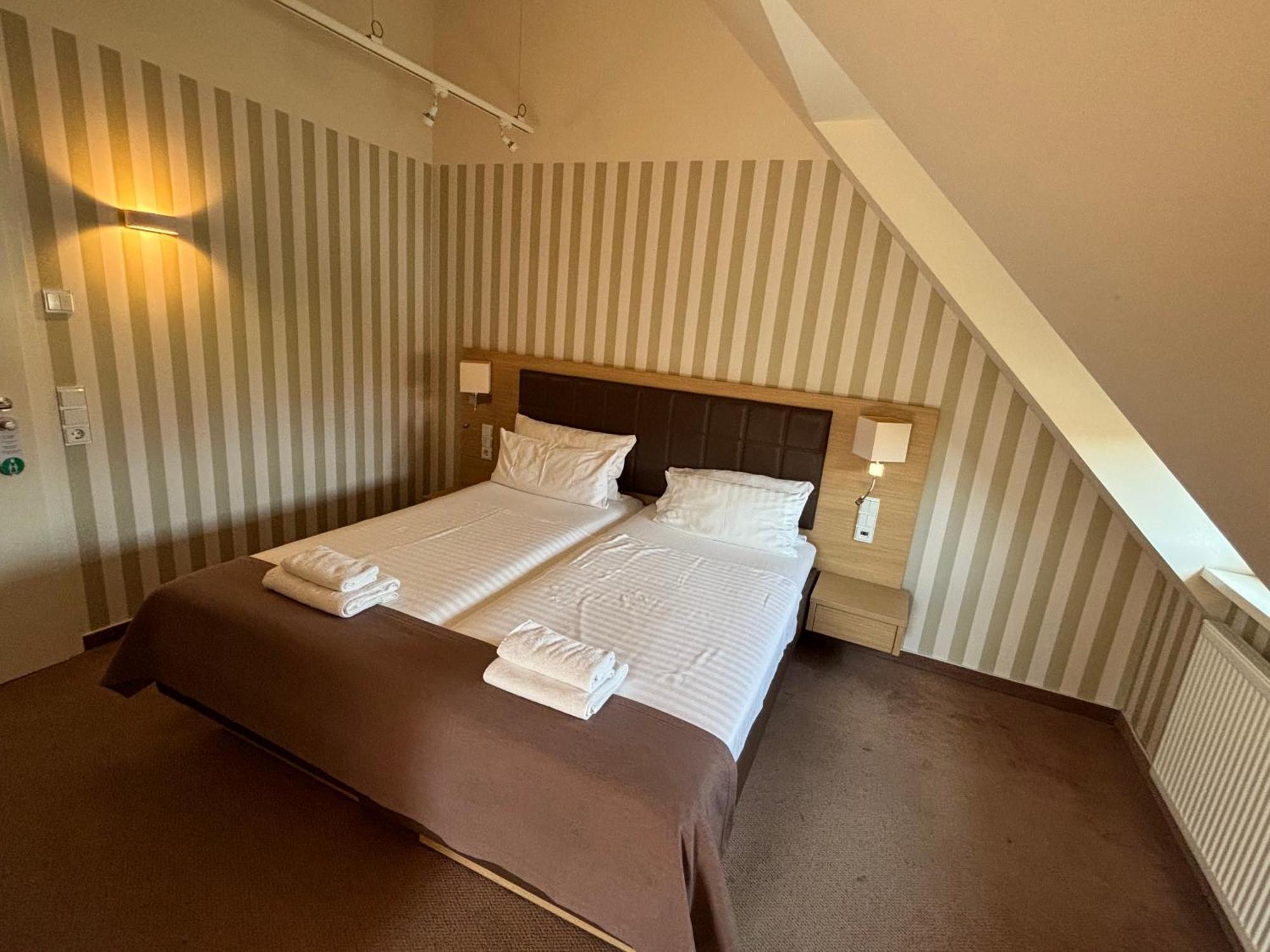 Hotel Ortel Gmbh Besigheim Zewnętrze zdjęcie